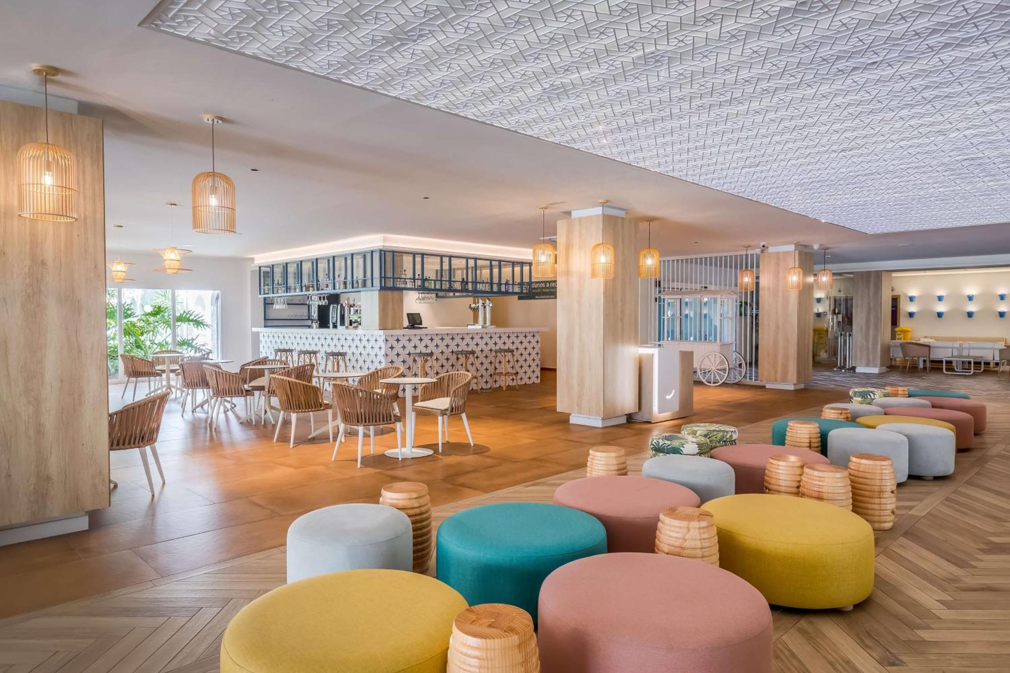 Occidental Torremolinos Playa Hotel Bagian luar foto